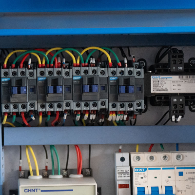 निलंबित प्लेटफार्म इलेक्ट्रिक नियंत्रण बॉक्स